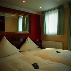 Botel Hotelschiff Perle
